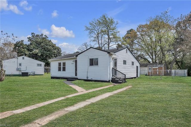 5023 Booker ST, Chesapeake, VA 23320