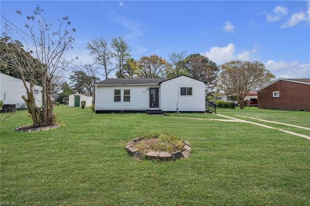 5023 Booker ST, Chesapeake, VA 23320