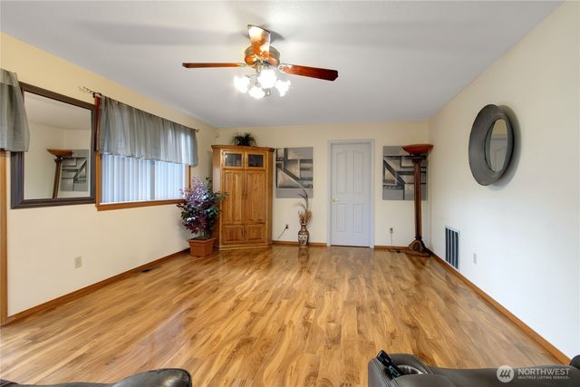 6314 75th Avenue Ct W, University Place, WA 98467