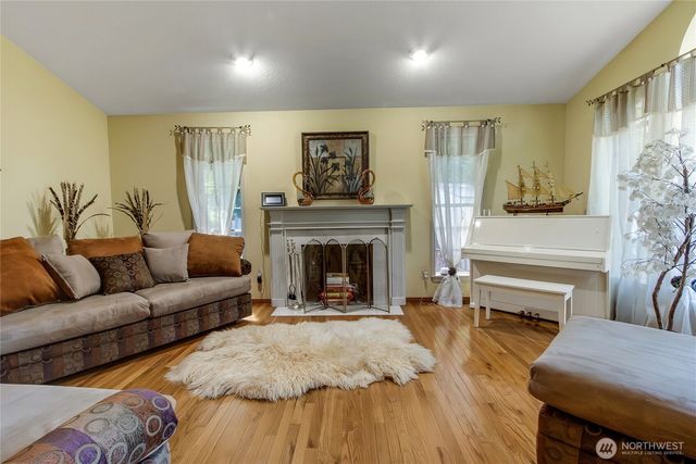 6314 75th Avenue Ct W, University Place, WA 98467