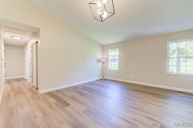 129 Del Oro Drive, St Peters, MO 63376