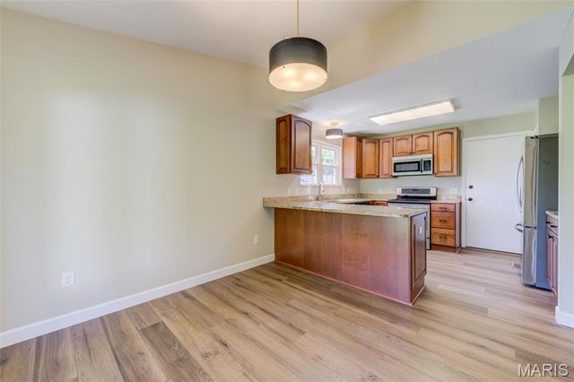 129 Del Oro Drive, St Peters, MO 63376