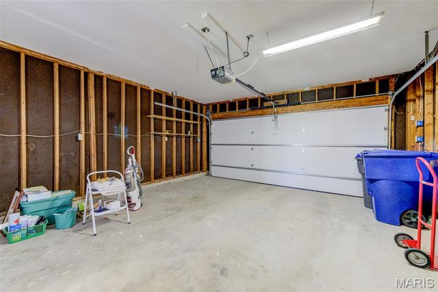 129 Del Oro Drive, St Peters, MO 63376
