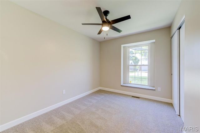 129 Del Oro Drive, St Peters, MO 63376
