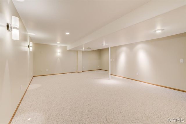 129 Del Oro Drive, St Peters, MO 63376