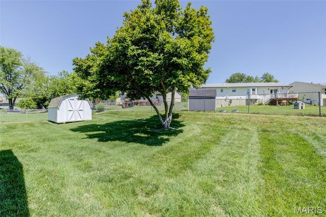 129 Del Oro Drive, St Peters, MO 63376
