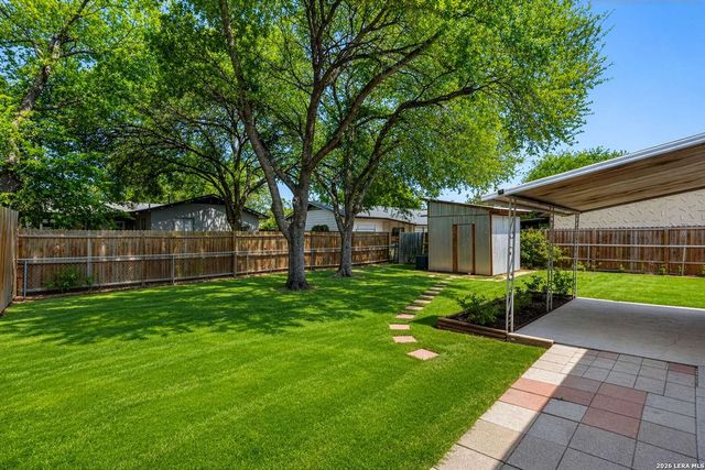 5714 BEAR LAKE DR, San Antonio, TX 78244