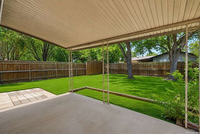5714 BEAR LAKE DR, San Antonio, TX 78244