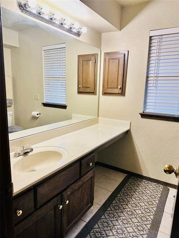 11445 Walters Avenue, Oklahoma City, OK 73162