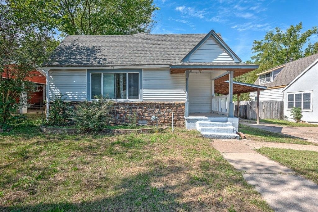 716 N Mt Olive Street, Siloam Springs, AR 72761
