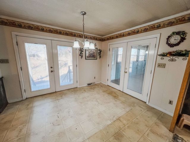 370 SERENITY DR, Savannah, TN 38372