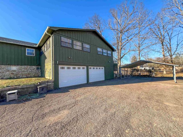 370 SERENITY DR, Savannah, TN 38372