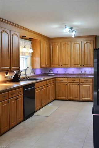 1930 Fairview Boulevard, Winston-salem, NC 27127