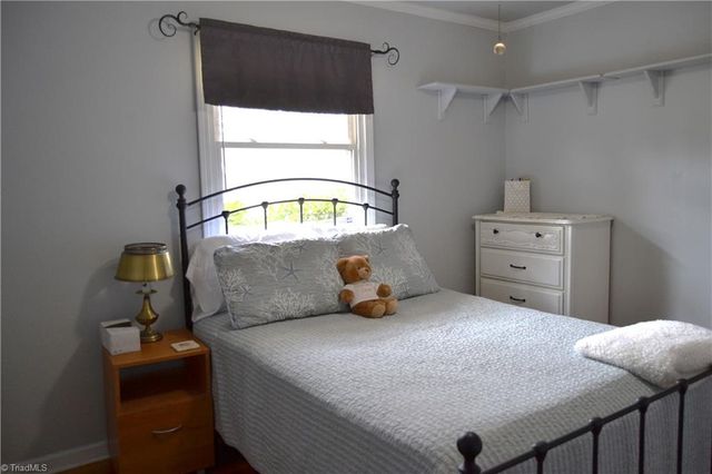 1930 Fairview Boulevard, Winston-salem, NC 27127