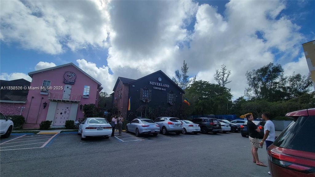 17890 W Dixie Hwy 307 Hwy 307, Miami, FL 33160
