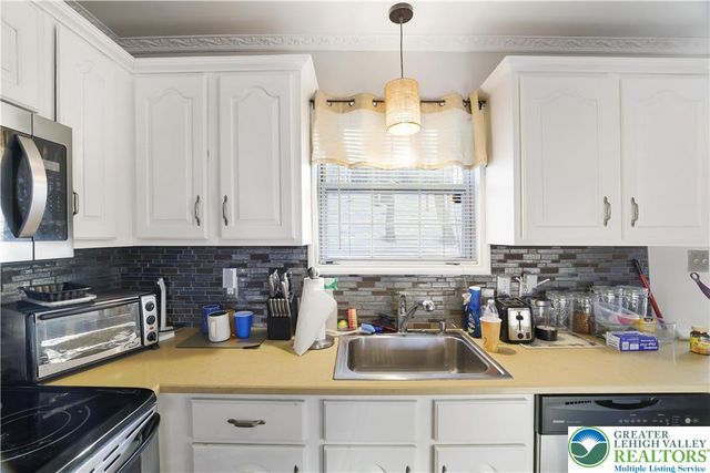 2110 Lansdale Drive, Stroud Twp, PA 18301