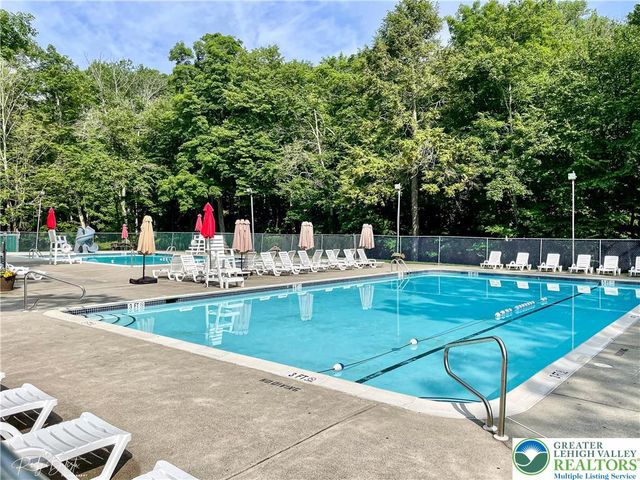 2110 Lansdale Drive, Stroud Twp, PA 18301