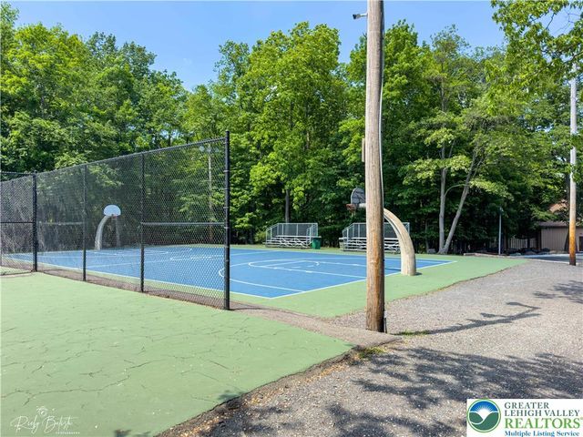 2110 Lansdale Drive, Stroud Twp, PA 18301