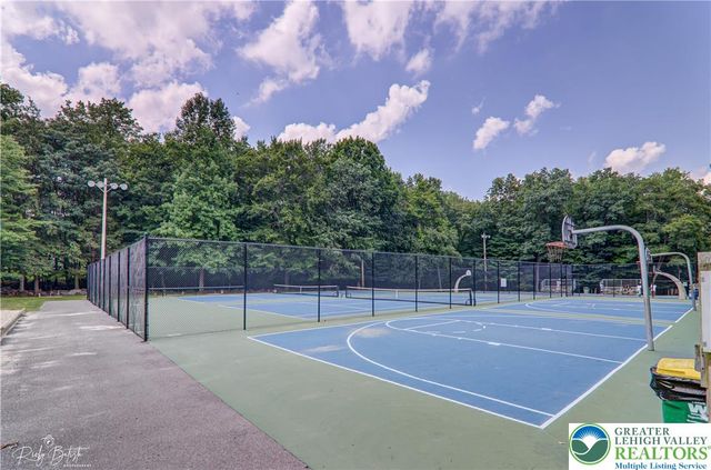 2110 Lansdale Drive, Stroud Twp, PA 18301