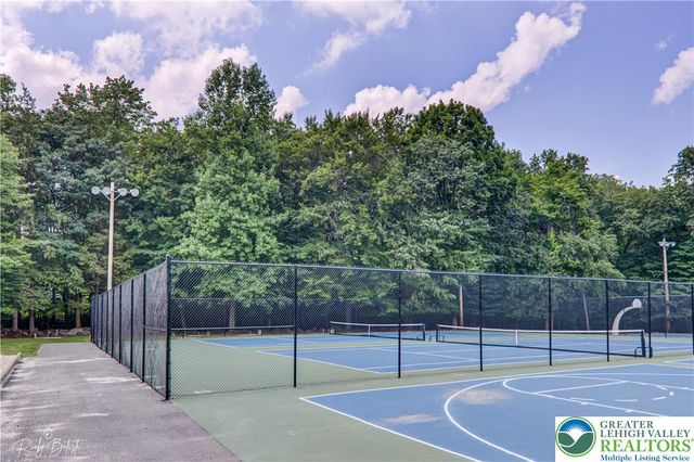 2110 Lansdale Drive, Stroud Twp, PA 18301