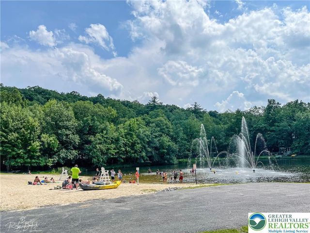 2110 Lansdale Drive, Stroud Twp, PA 18301