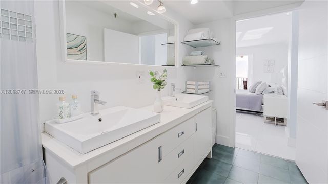 2625 Collins Ave 803, Miami Beach, FL 33140