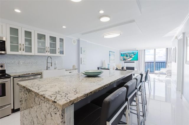 2625 Collins Ave 803, Miami Beach, FL 33140