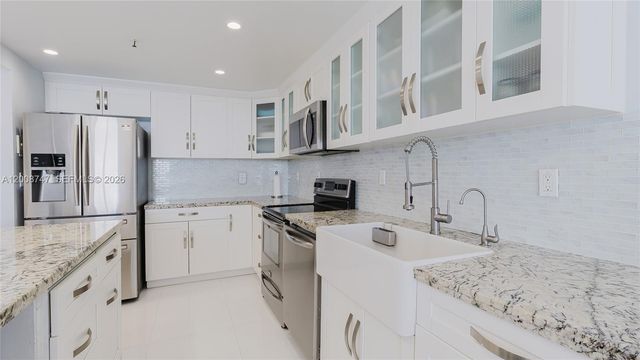 2625 Collins Ave 803, Miami Beach, FL 33140