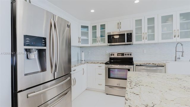 2625 Collins Ave 803, Miami Beach, FL 33140