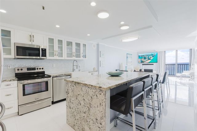 2625 Collins Ave 803, Miami Beach, FL 33140