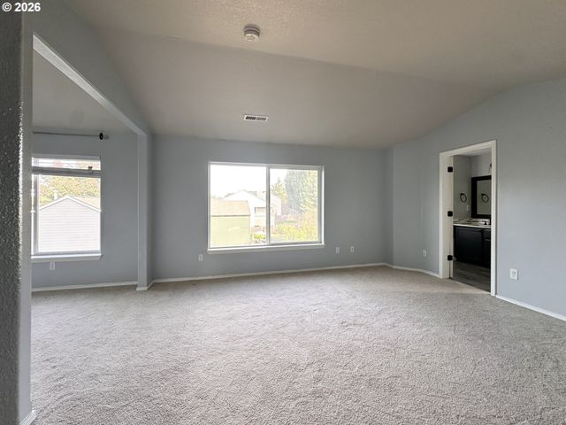 2940 Se PHEASANT Ave, Gresham, OR 97080