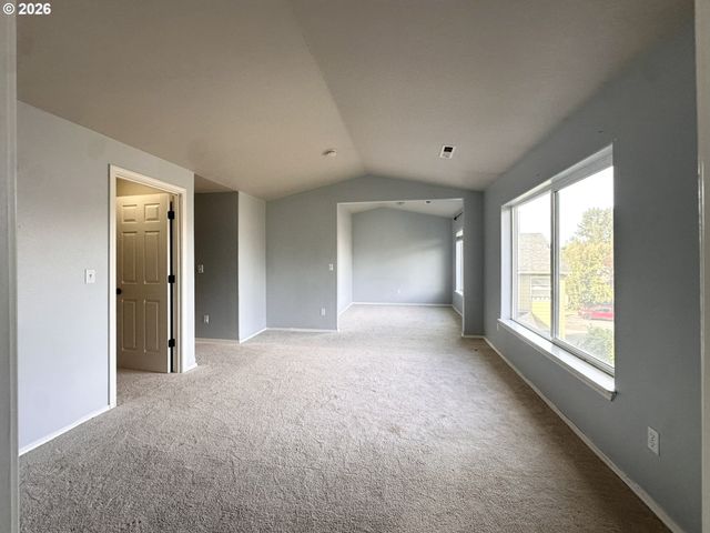2940 Se PHEASANT Ave, Gresham, OR 97080