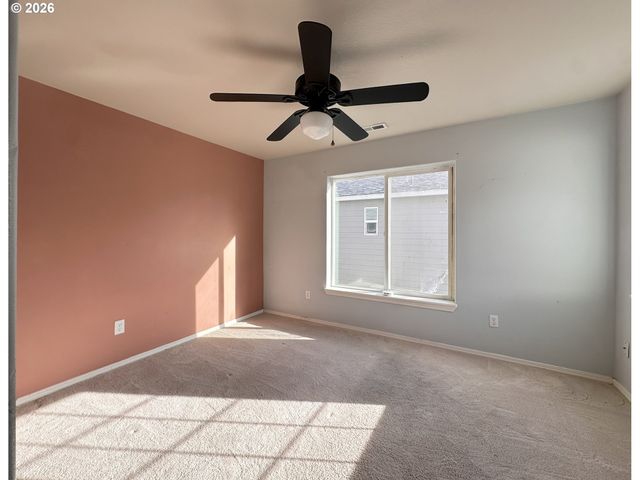 2940 Se PHEASANT Ave, Gresham, OR 97080