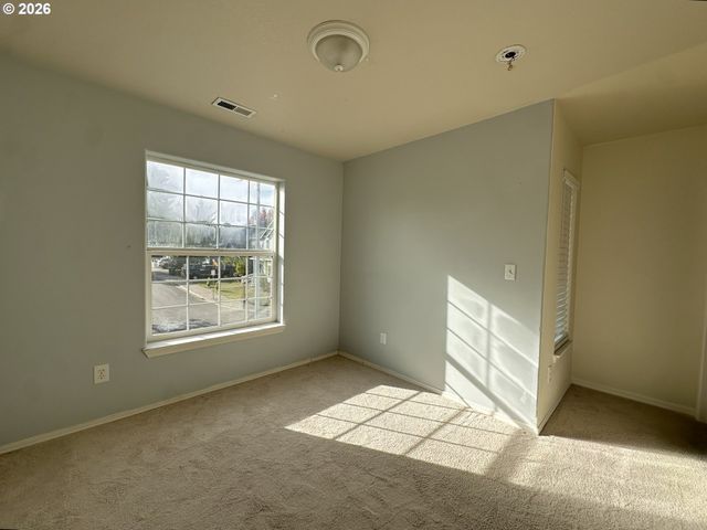 2940 Se PHEASANT Ave, Gresham, OR 97080
