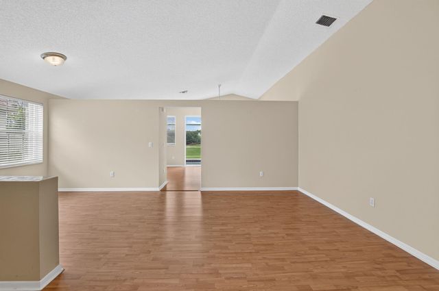 7666 Rockport Circle, Lake Worth, FL 33467