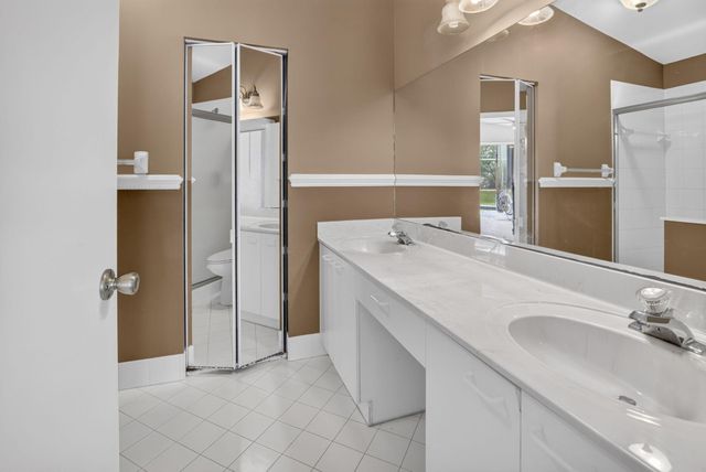 7666 Rockport Circle, Lake Worth, FL 33467