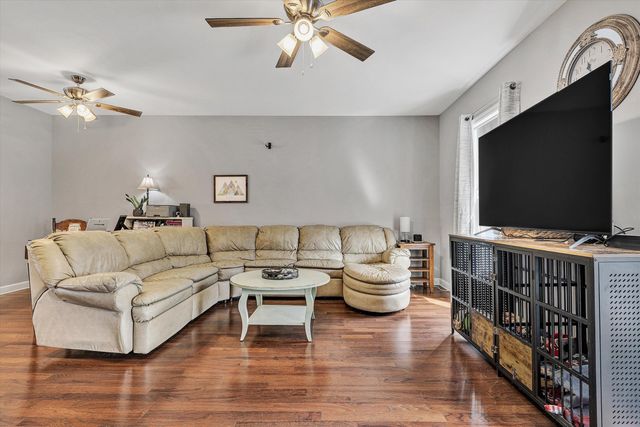 59 Broad ST, Daleville, VA 24083