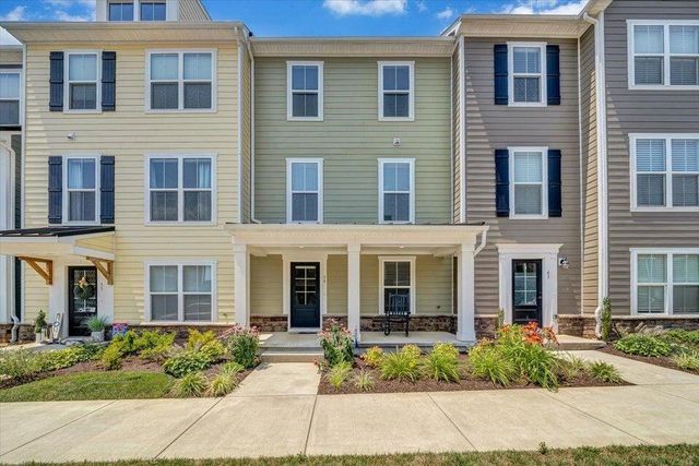 59 Broad ST, Daleville, VA 24083
