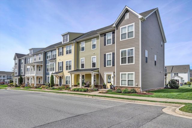 59 Broad ST, Daleville, VA 24083