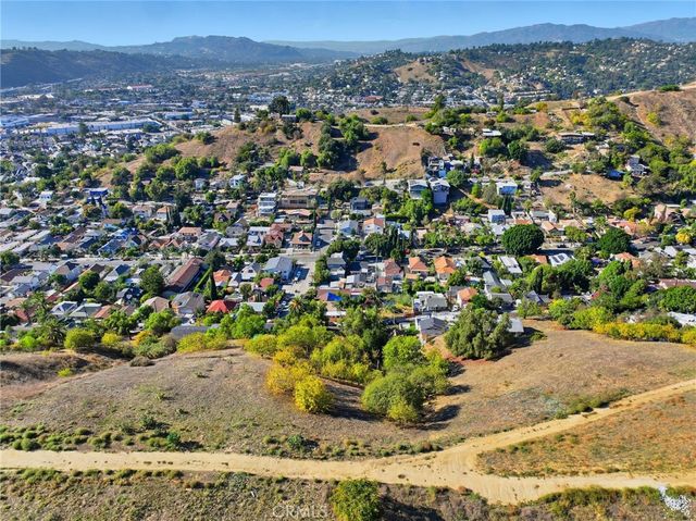 2921 Thomas Street, Los Angeles, CA 90034