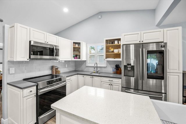 200 Park Place, Jupiter, FL 33458