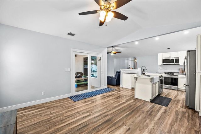 200 Park Place, Jupiter, FL 33458
