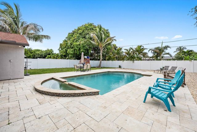 200 Park Place, Jupiter, FL 33458