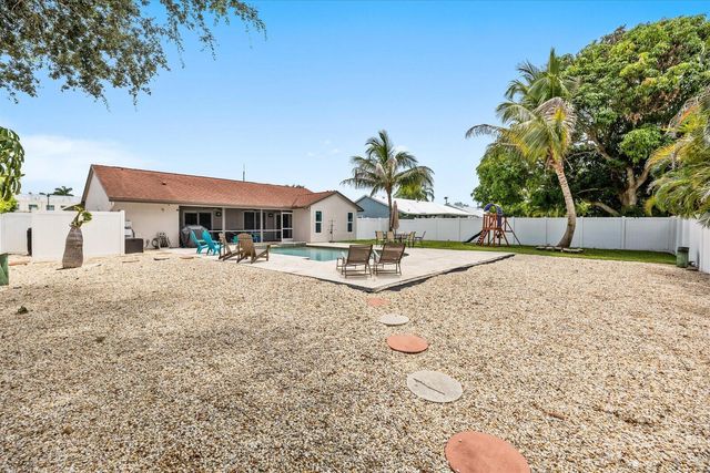 200 Park Place, Jupiter, FL 33458