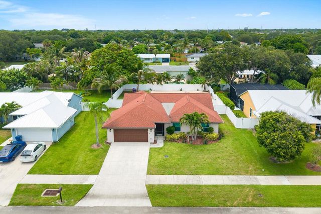 200 Park Place, Jupiter, FL 33458