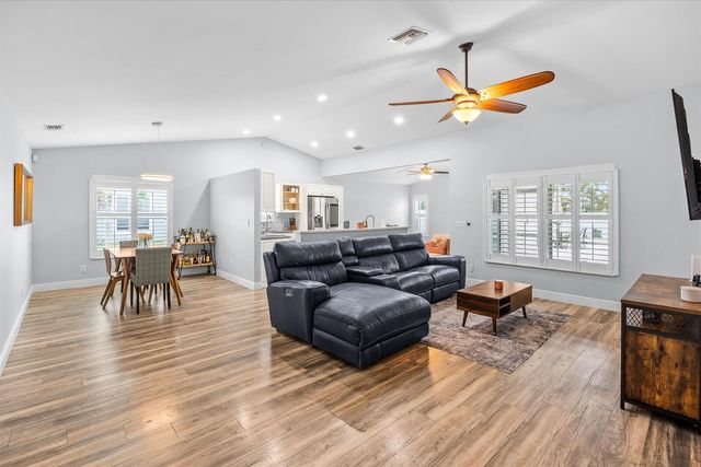 200 Park Place, Jupiter, FL 33458
