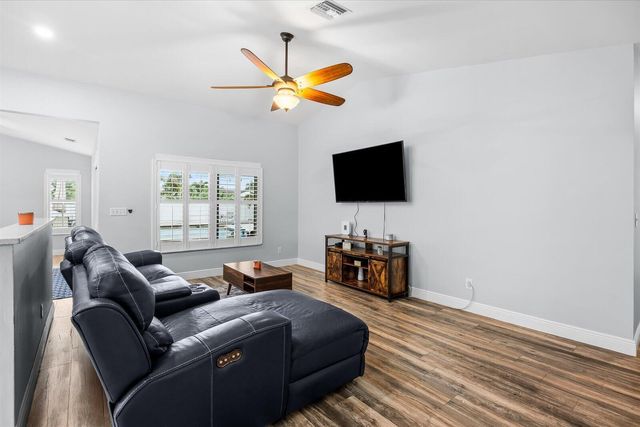 200 Park Place, Jupiter, FL 33458