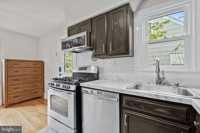 310 S ILLINOIS ST, Arlington, VA 22204