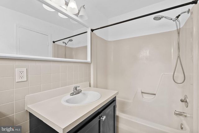 310 S ILLINOIS ST, Arlington, VA 22204
