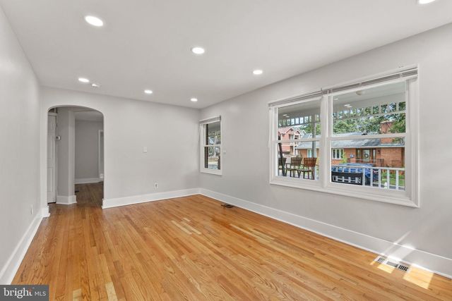 310 S ILLINOIS ST, Arlington, VA 22204